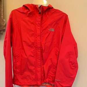 Woman’s northface jacket